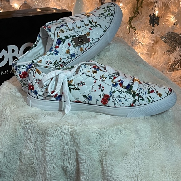 Beautiful Womens GBG Los Angeles Shoes - Picture 10 of 15